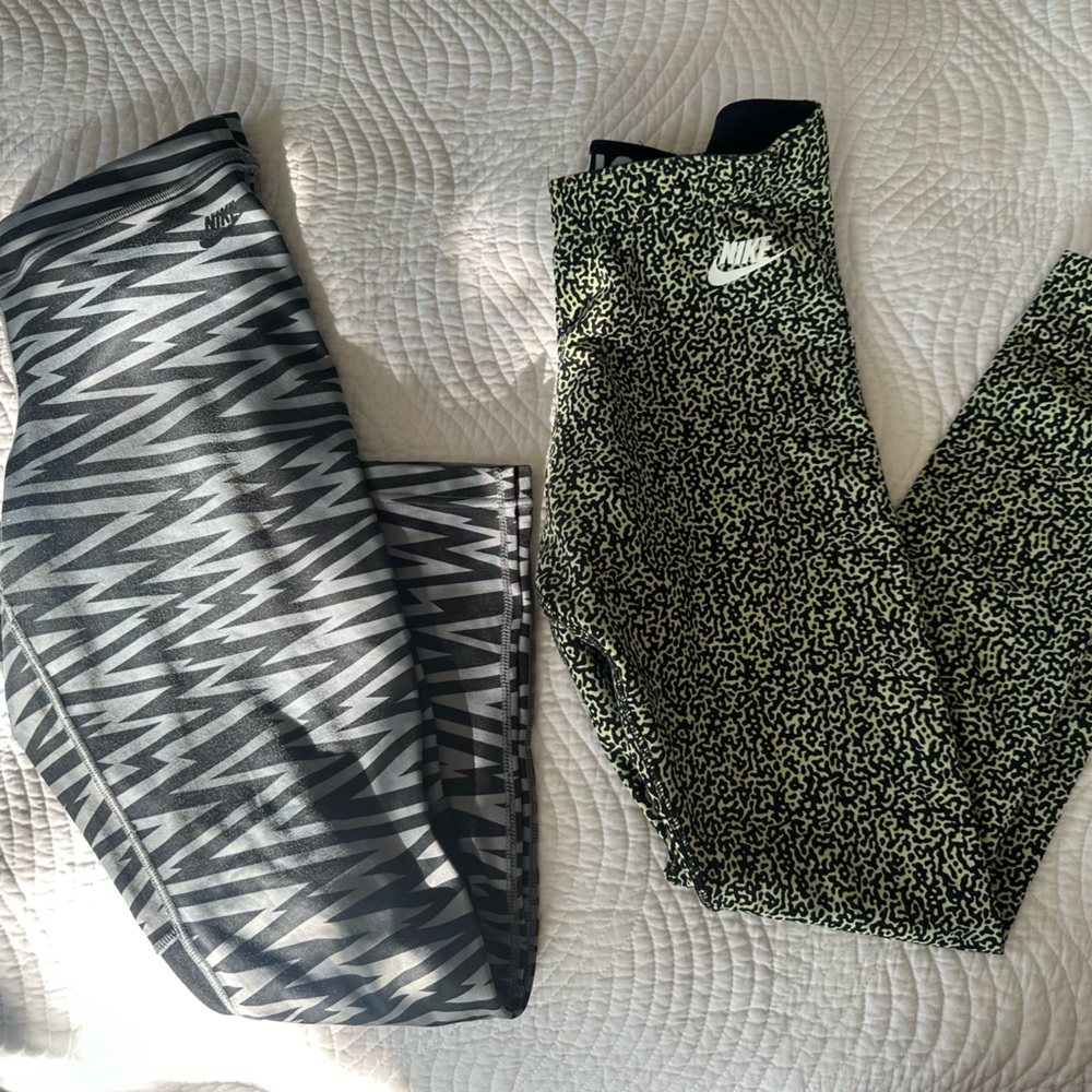 Nike Black and Gray Patterned workout Leggings bundle